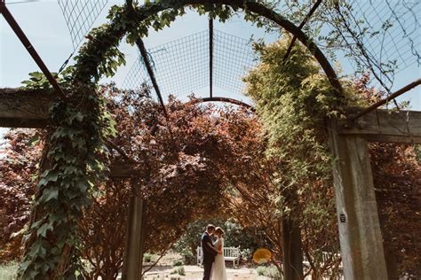 botanical gardens wedding - The Stewarts Roam