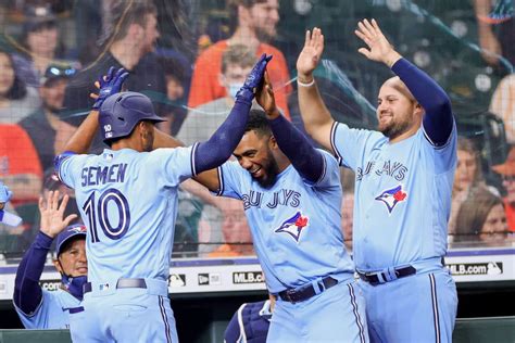 Blue Jays returning to Toronto on July 30 for first home games since ...