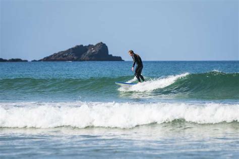 Newquay: Introduction to Surfing Lesson | GetYourGuide