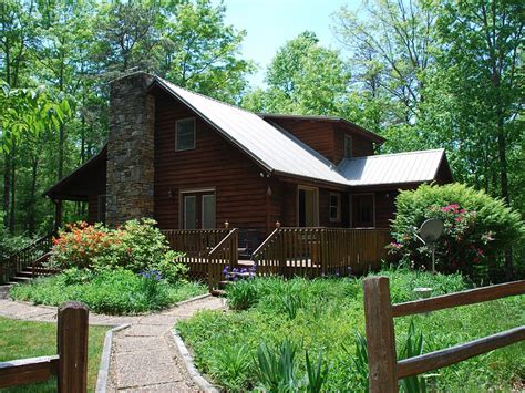 Mountain Cabin Rental near Hendersonville, North Carolina