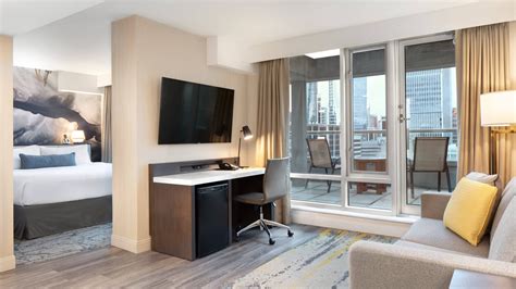 All-Suite Hotel in Vancouver, BC | Delta Hotels Vancouver Downtown Suites