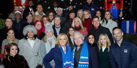 Fox News’ ‘All-American Tree Lighting’ kicks off Christmas season on ‘The Five’ | Fox News