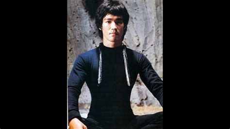 Lee Jun Fan (Bruce Lee) - Nunchaku Scene - YouTube