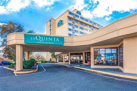 LA QUINTA INN & SUITES BY WYNDHAM SECAUCUS MEADOWLANDS $135 ($̶2̶1̶8̶ ...