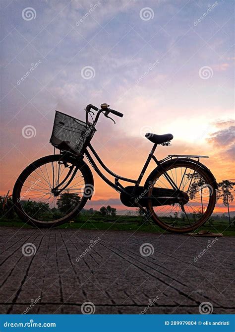 Bicycle Silhouette on Sunset Orange Sky Stock Photo - Image of orange, silhouette: 289979804