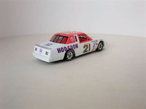 Scale Memories: 1981 Neil Bonnett