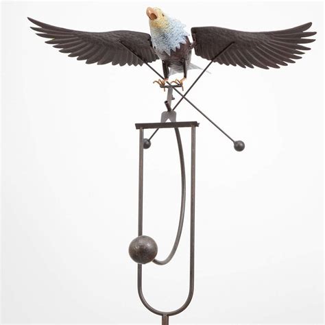 Bits and Pieces Outdoor Lawn Garden Décor Metal Garden Sculpture Flying Eagle Garden Stake