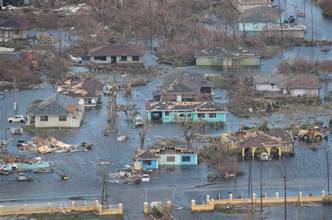 Hurricane Dorian 2019: Photos of damage in the Bahamas, South Carolina, North Carolina - CBS News