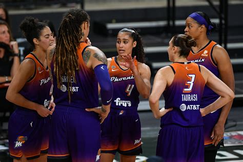 Phoenix Mercury Lean On New Coach To Lead Team To WNBA Title