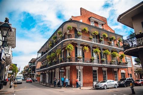 French Quarter Tours - New Orleans | Two Chicks Walking Tours