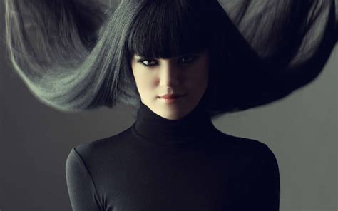 Brunette With Fringe Hairstyle Mac Wallpaper Download | AllMacWallpaper