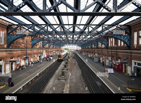 Bournemouth station hi-res stock photography and images - Alamy