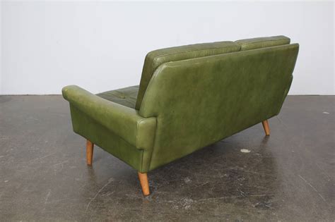 Mid-Century Modern Green Leather Loveseat by Skippers Mobler at 1stDibs | vintage mid century ...