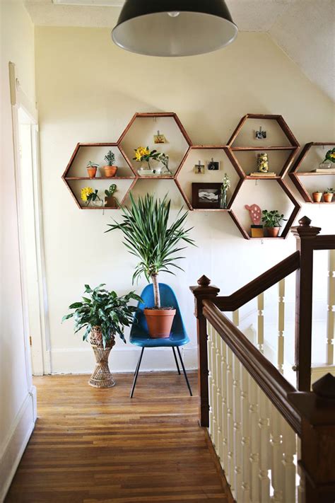 DIY Wood Honeycomb Shelves Designs | Housetodecor.com