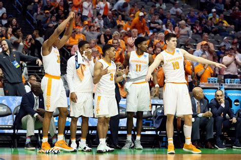 PHOTOS: Tennessee Vols in NCAA Tournament during Rick Barnes’ tenure