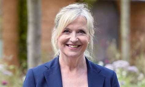 Carol Kirkwood – Biography, Salary, Weight Loss, Is She Married, Where Is She? - Networth Height ...