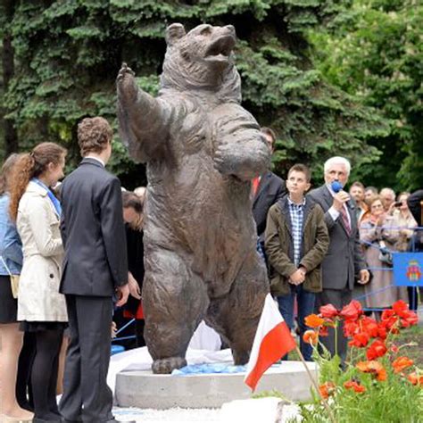 Life Size Bronze Bear Statue Metal Animal Sculpture - SevenTreeSculpture