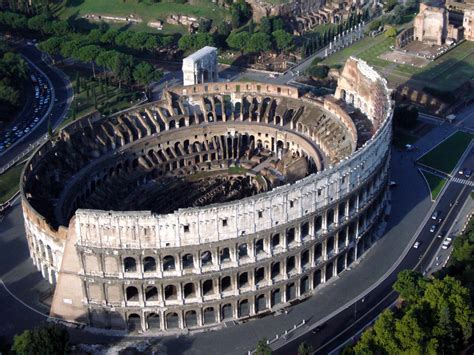 Roman Colosseum - ARCHITECTURE-Info