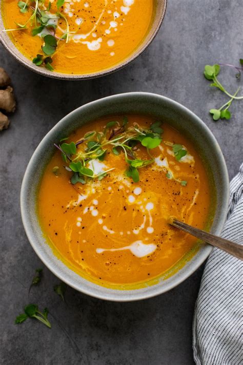 Creamy Carrot Ginger Soup (vegan) – A Simple Palate