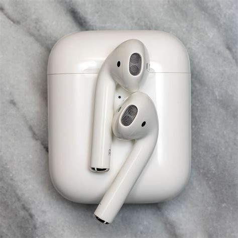 Apple AirPods with Wireless Charging Case | Latest gadgets, Apple air ...