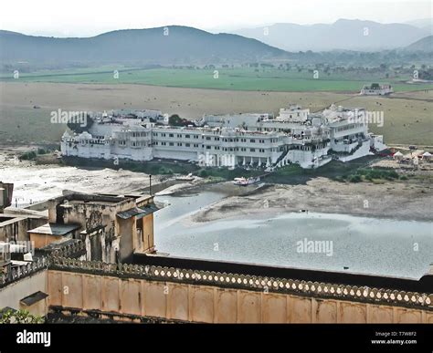 Taj Lake Palace in Udaipur, Rajasthan, India Stock Photo - Alamy