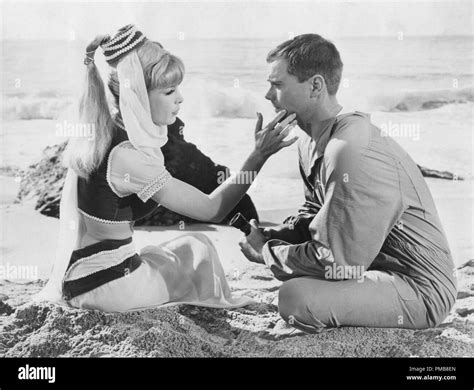 Barbara Eden, Larry Hagman "I Dream of Jeannie" (1965 - 1970) NBCFile ...