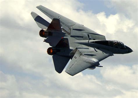 U.S. Navy's Last F-14 Tomcat Flight, On This Day, In 2006 - The Aviationist