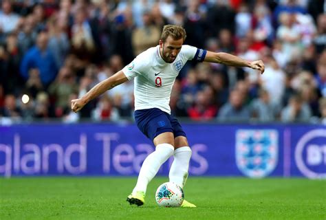 Tottenham Hotspur's Harry Kane is on the verge of equalling an England record