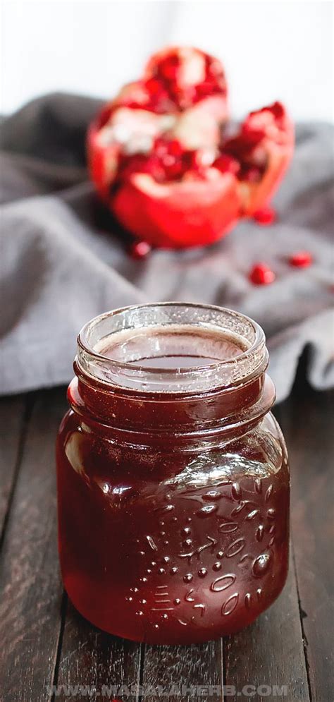 Homemade Pomegranate Molasses Recipe [DIY] 🍯 MasalaHerb.com