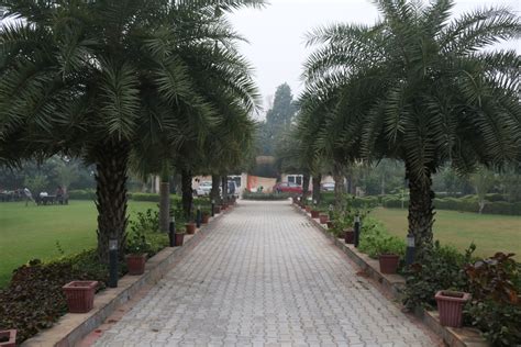 Resort Inn in Sohna Road, Gurgaon | Resort - VenueMonk