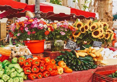 Aix-en-Provence Market Days - An Insider's Guide!