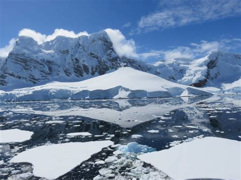 Antarctica ice sheet melting makes global news headlines - Priestley Centre for Climate Futures