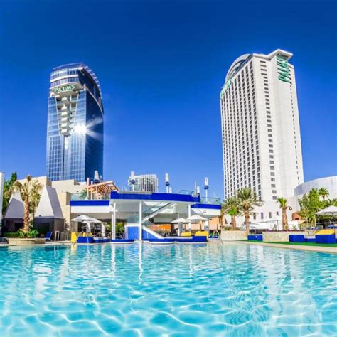 Pictures of the Pool at the Palms Resort Las Vegas