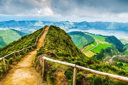 Azores Travel Guide and Travel Information | World Travel Guide