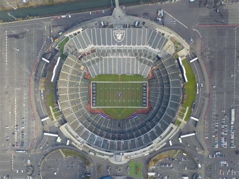 Aerials of Oakland Coliseum 2/2 : r/oaklandraiders