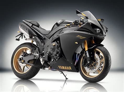 Yamaha R1 Black And Gold