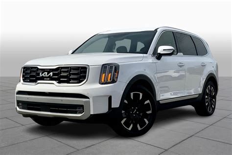 2024 Kia Telluride S Review - Lorna Rebecca