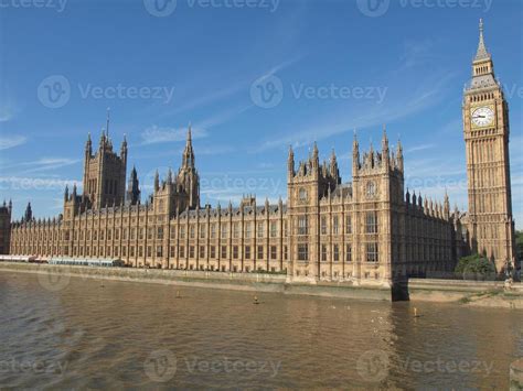 Houses of Parliament 3116838 Stock Photo at Vecteezy