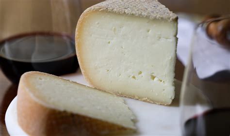 Tips for Pairing the Best Cheeses with Cabernet Sauvignon