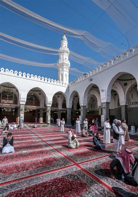 Muslims Pray Inside Masjid Quba Editorial Photography - Image of pilgrim, pray: 16456917