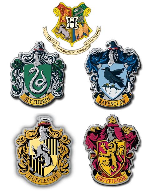 Hogwarts House Crests - sm | Harry Potter in 2019 | Harry potter badges, Harry potter printables ...