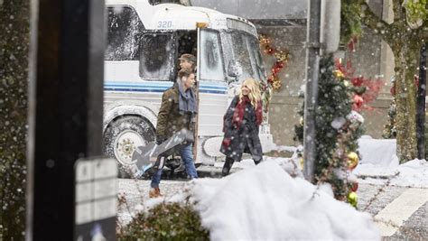 Preview: “Time For Me To Come Home For Christmas” A Hallmark Movies & Mysteries ‘Miracles Of ...