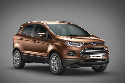 2015-ford-ecosport-official-pics-front-angle - CarBlogIndia