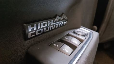 Chevrolet SILVERADO HIGH COUNTRY