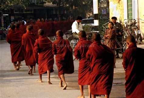 Buddhism in Myanmar (Burma) pictures - Marco Bulgarelli PhotographyMarco Bulgarelli Photography