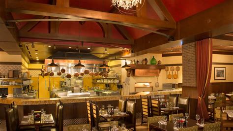 Trattoria al Forno Overview | Disney’s BoardWalk Villas Dining - DVC Shop