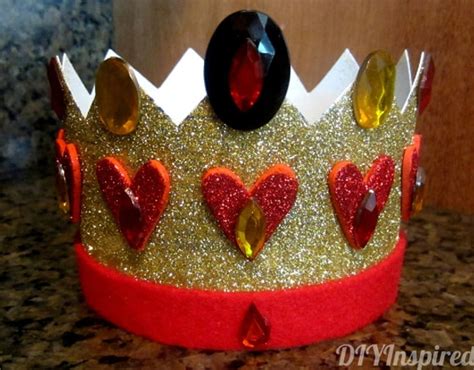 18 Ways to Make a DIY Crown or Tiara | Creative Green Living