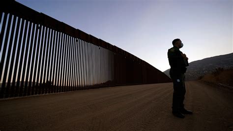 Illegal border crossings rise for sixth straight month | KGAN