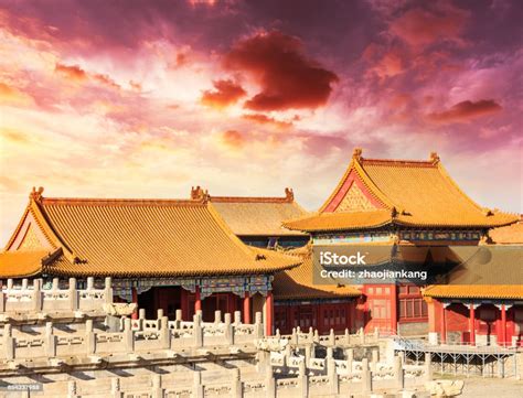 Beijing Forbidden City Scenery At Sunset China Chinese Symbols Stock Photo - Download Image Now ...