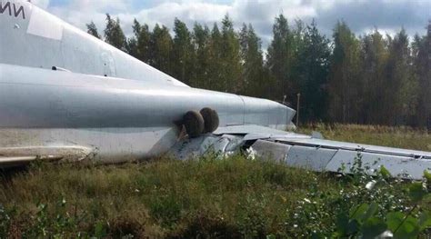 NEWS A Tu-22M3 (RF-94233) of the Russian Air Force crash landed at Shaykovka Airbase in Russia ...